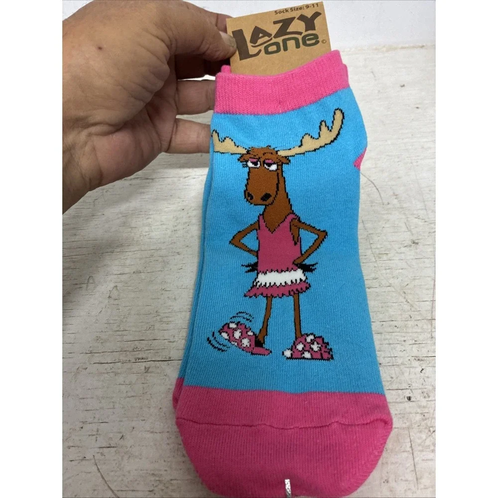NWT Lazy One Adult Size 9-11 Moose Slipper Sock w/Grippy Lettering on Sole